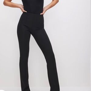 NWOT Good American Good Waist Scuba Pants w/ flaw